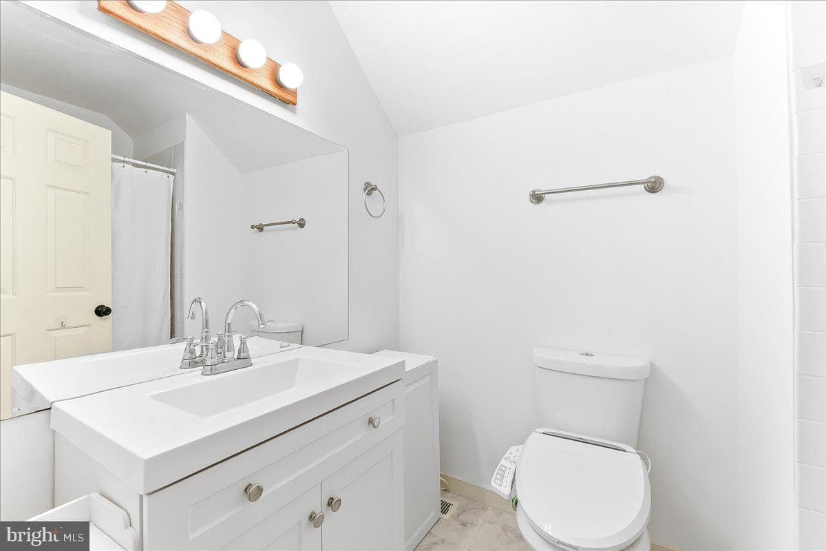 2 Briarwood Ct. photo 35