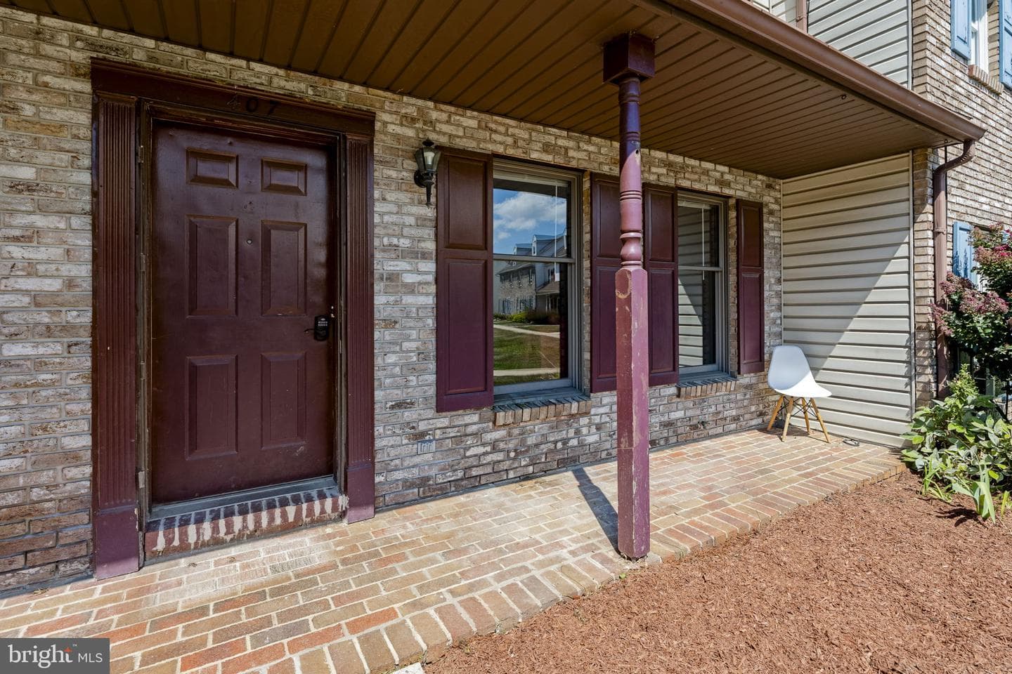 407 Cahill Circle photo 2
