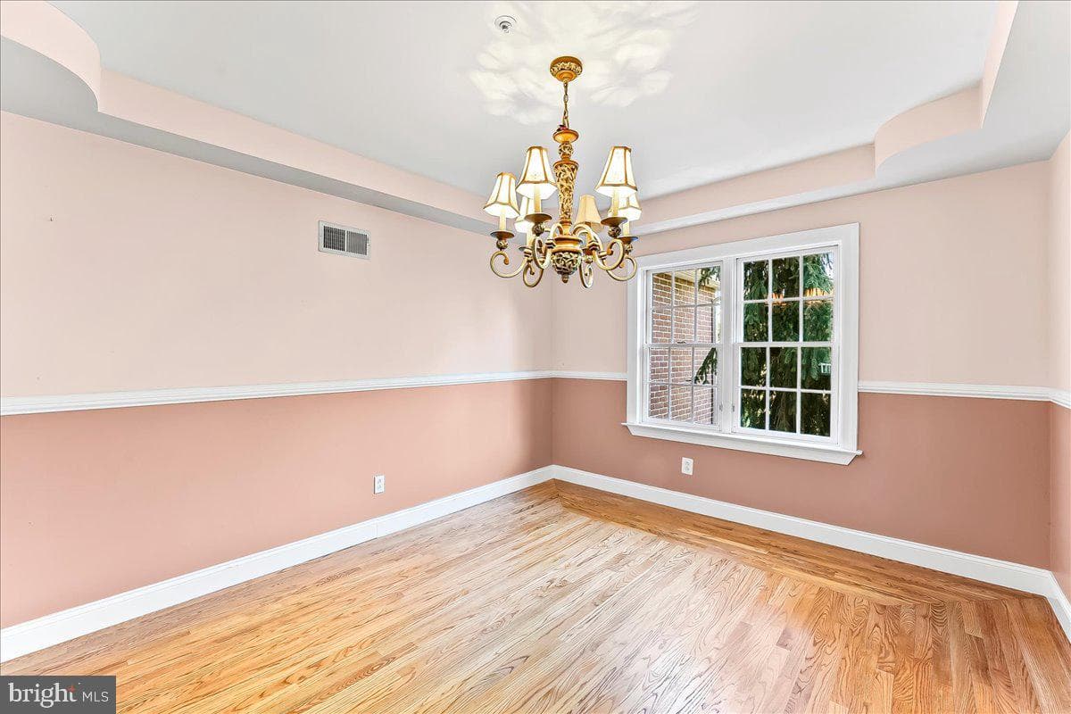 36 Grist Mill Lane photo 18