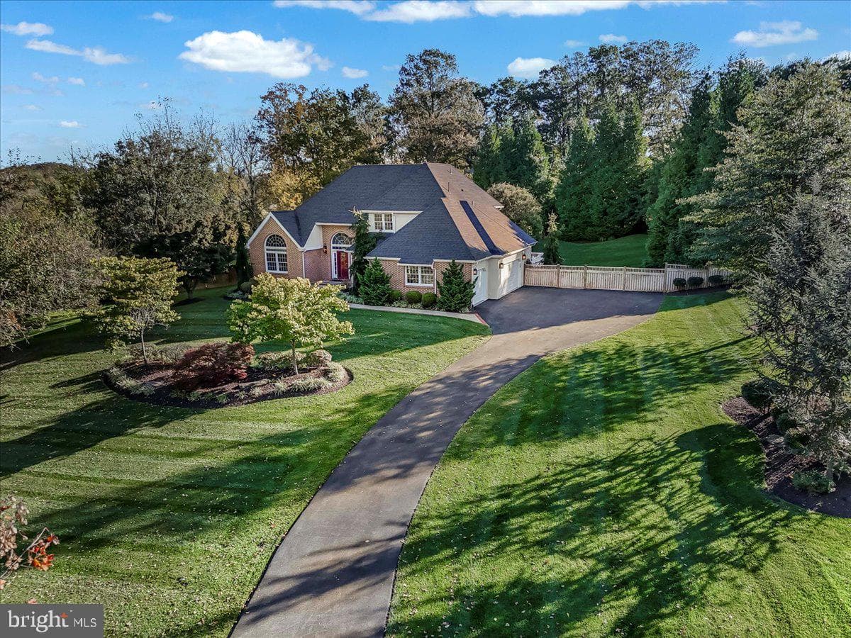 36 Grist Mill Lane photo 54