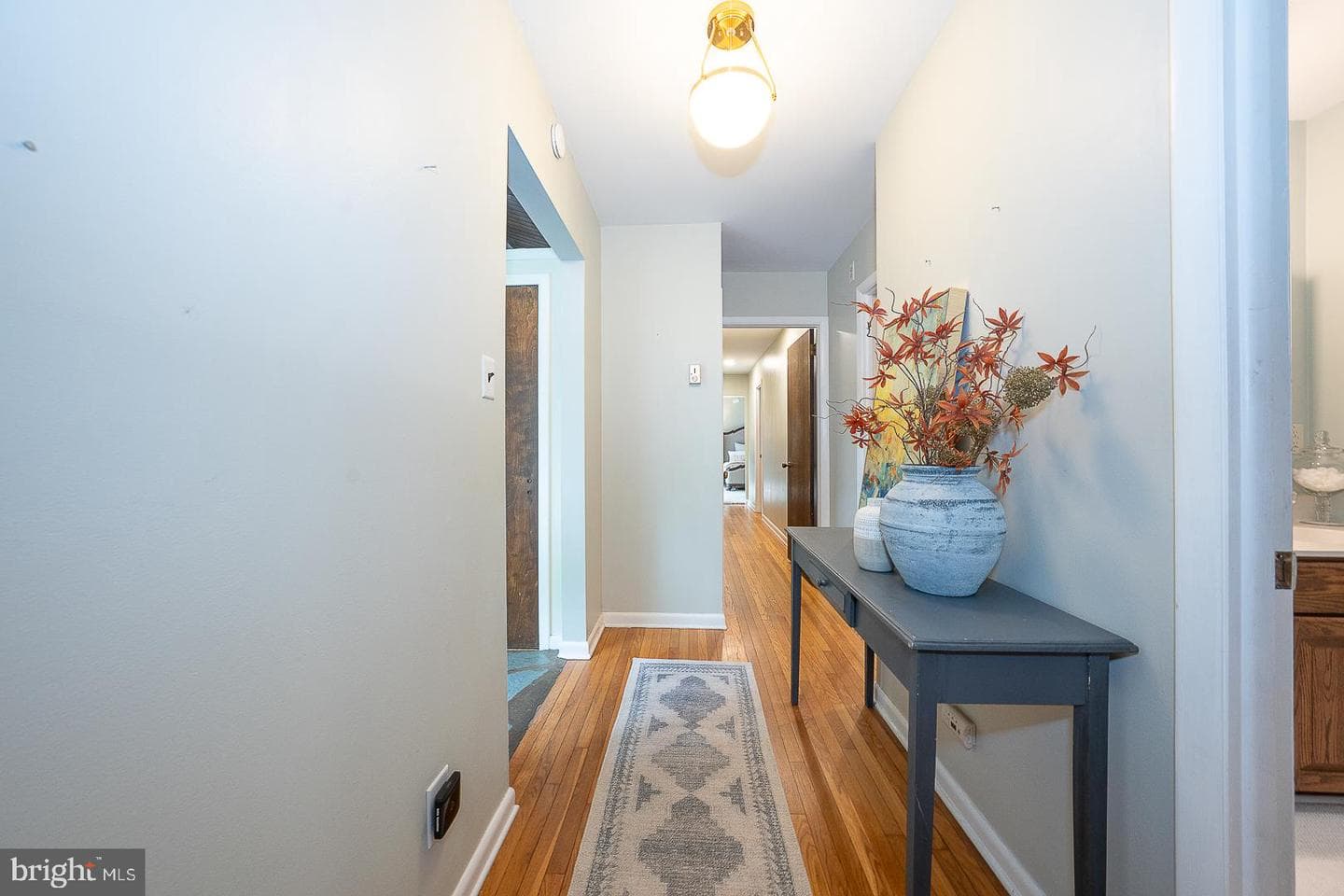 4 Hope Lane photo 15