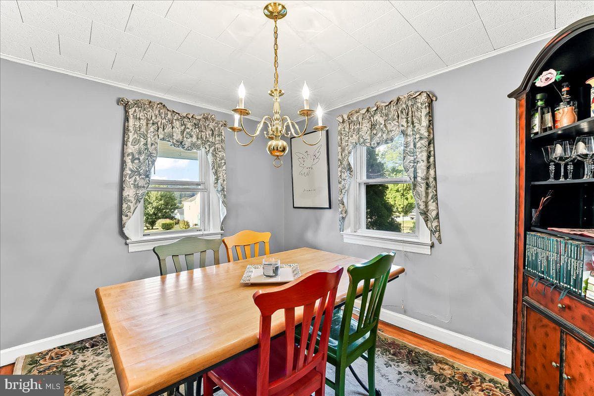 1504 Stirling Street photo 6