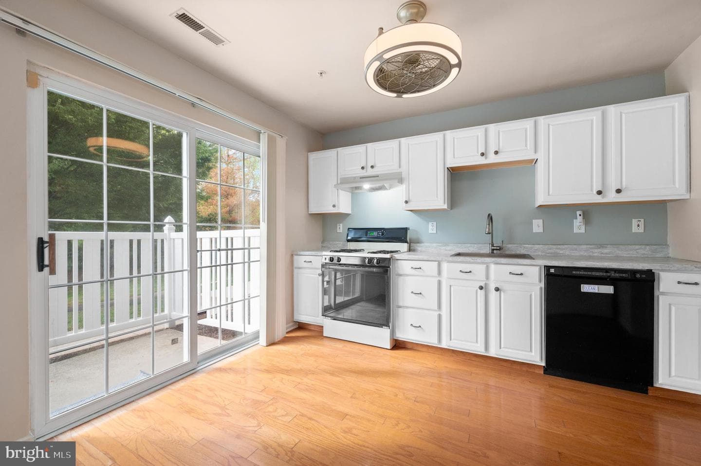 1408 Black Walnut Drive #1408 photo 8