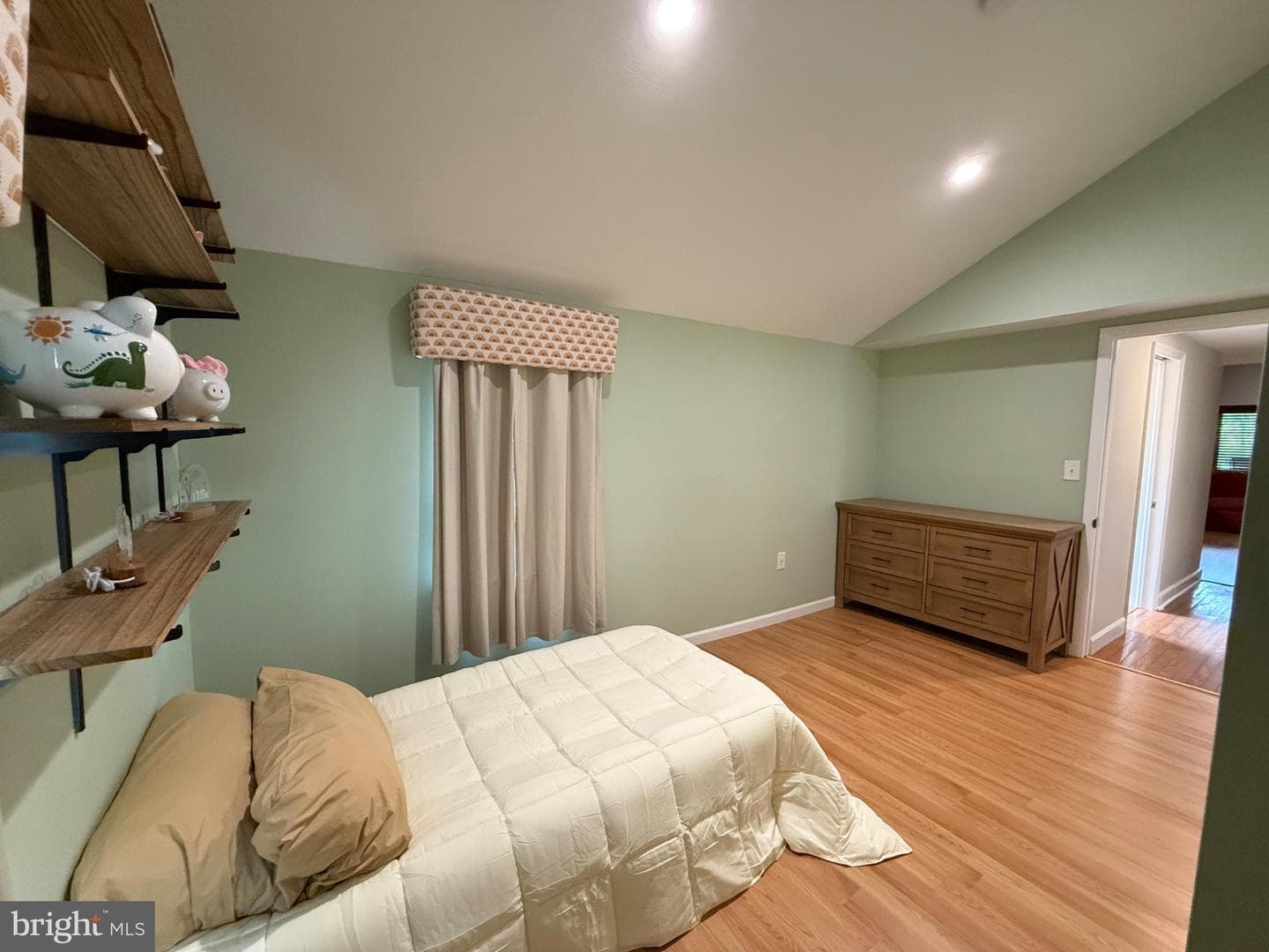 16 Parkside Avenue photo 10