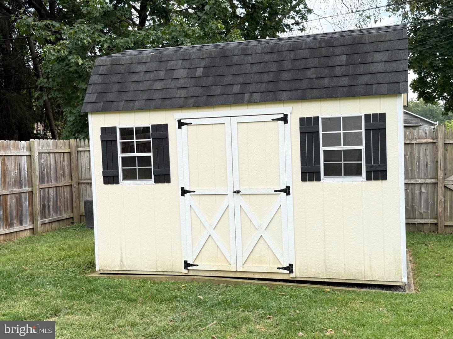16 Parkside Avenue photo 25
