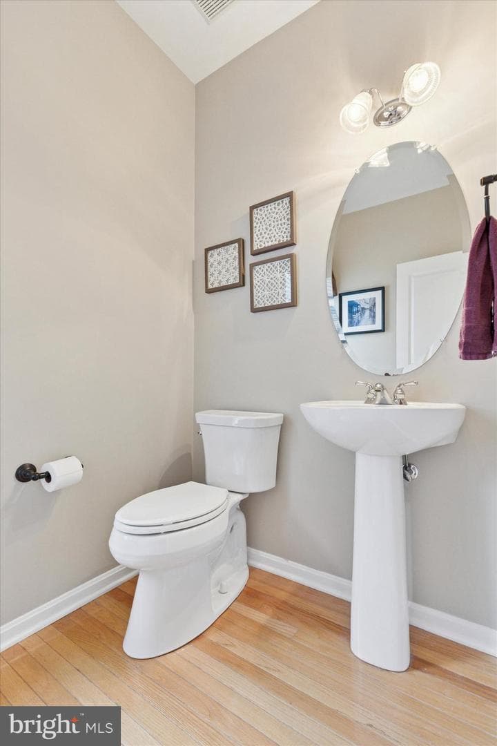 878 Empress Road photo 22