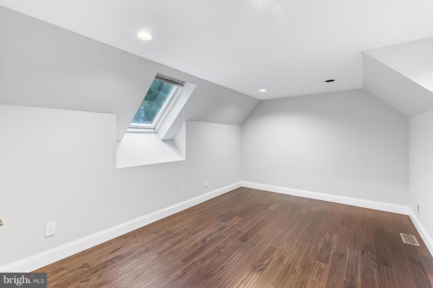 19 Painters Lane photo 30