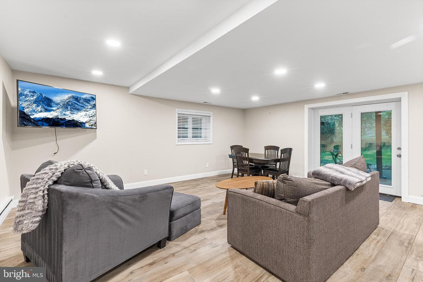 19 Painters Lane photo 39