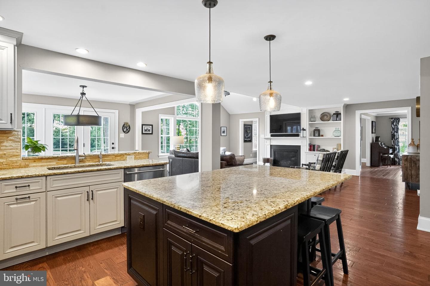 17 Foxchase Road photo 14