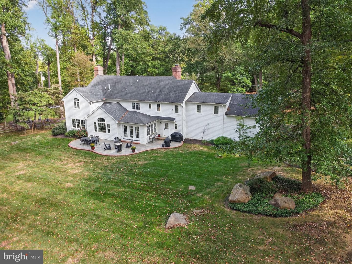 17 Foxchase Road photo 3