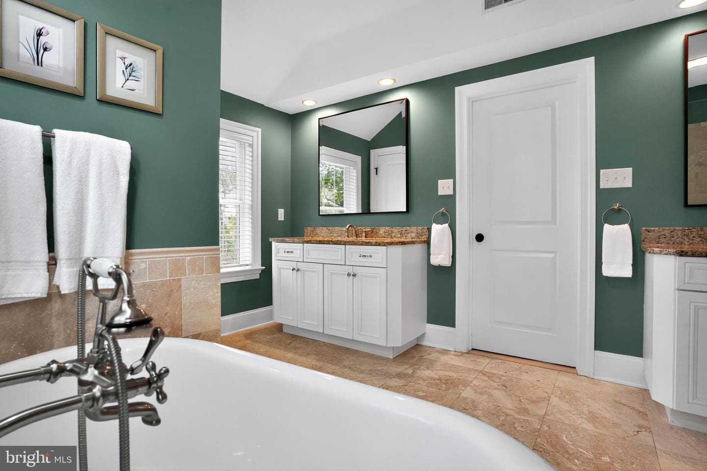 17 Foxchase Road photo 30