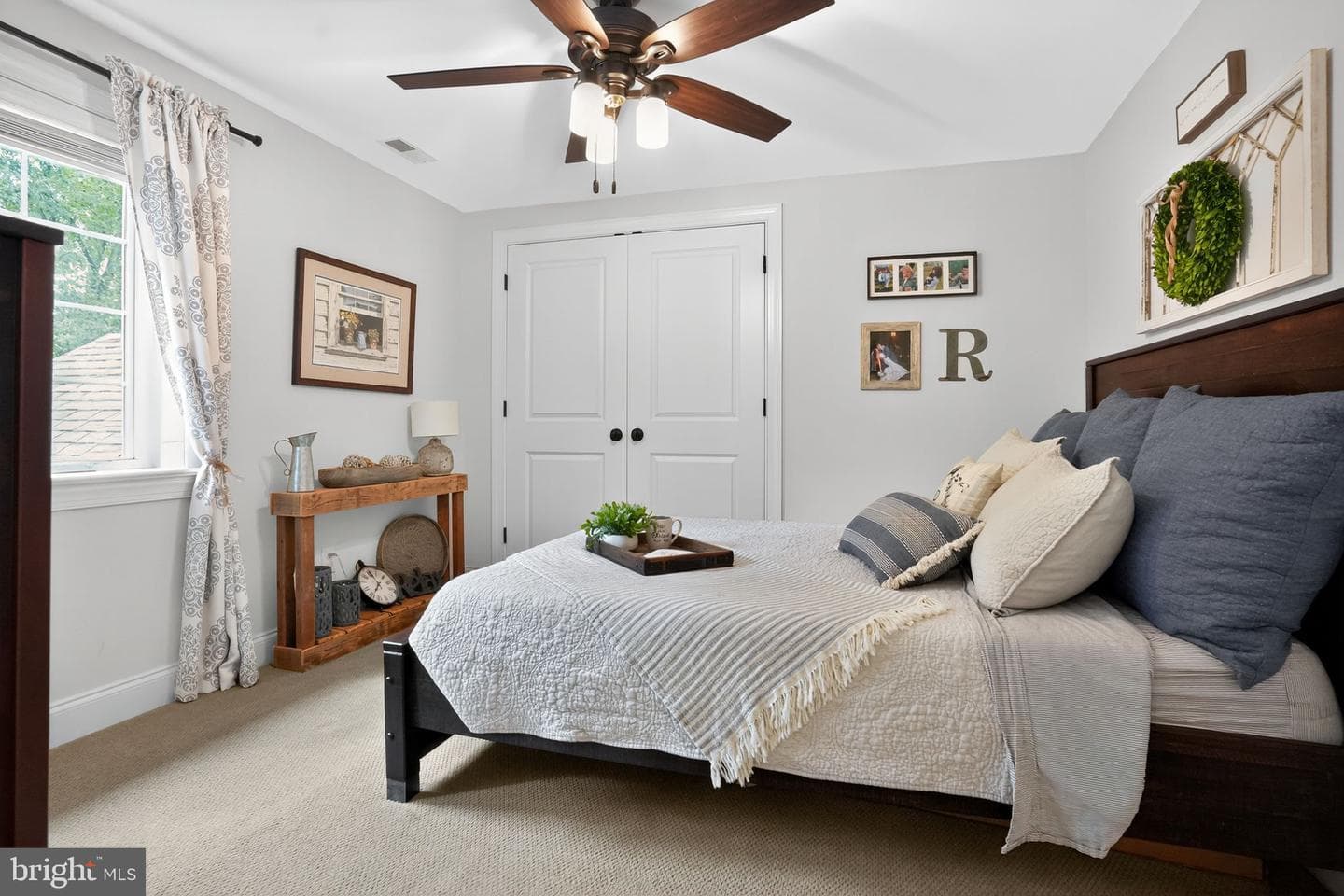 17 Foxchase Road photo 39