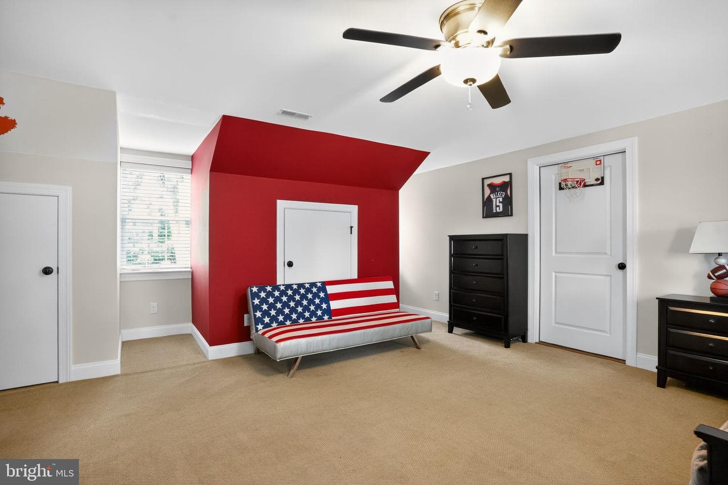 17 Foxchase Road photo 43