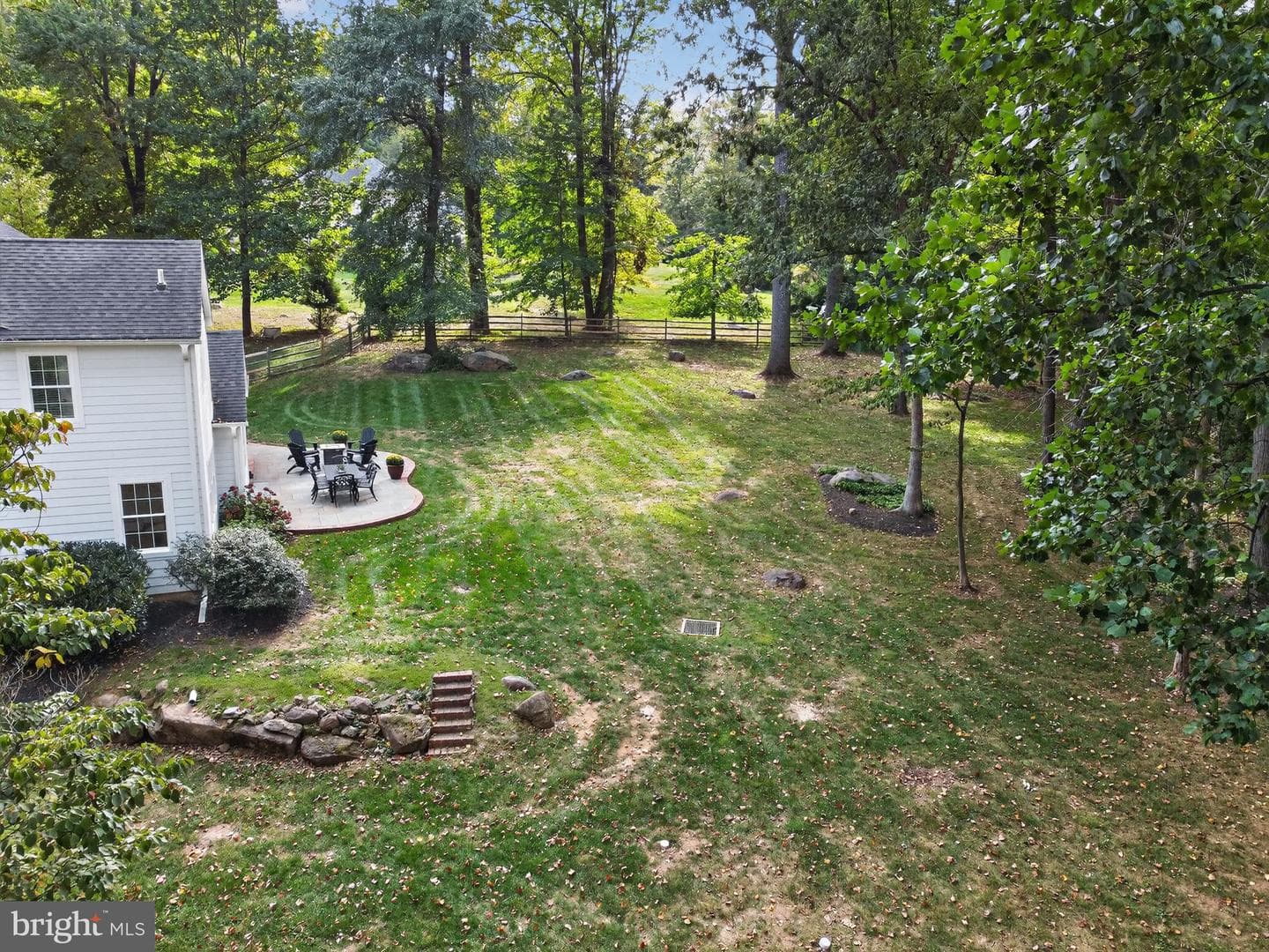 17 Foxchase Road photo 55