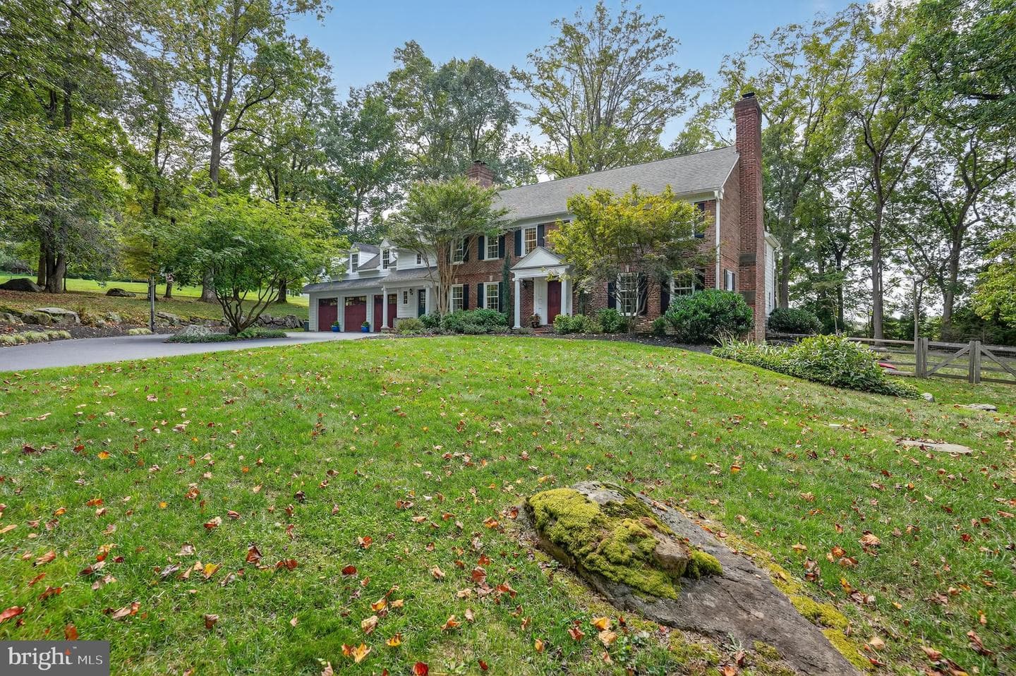 17 Foxchase Road photo 64
