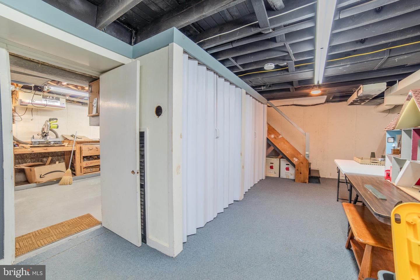 1527 Anne Drive photo 28