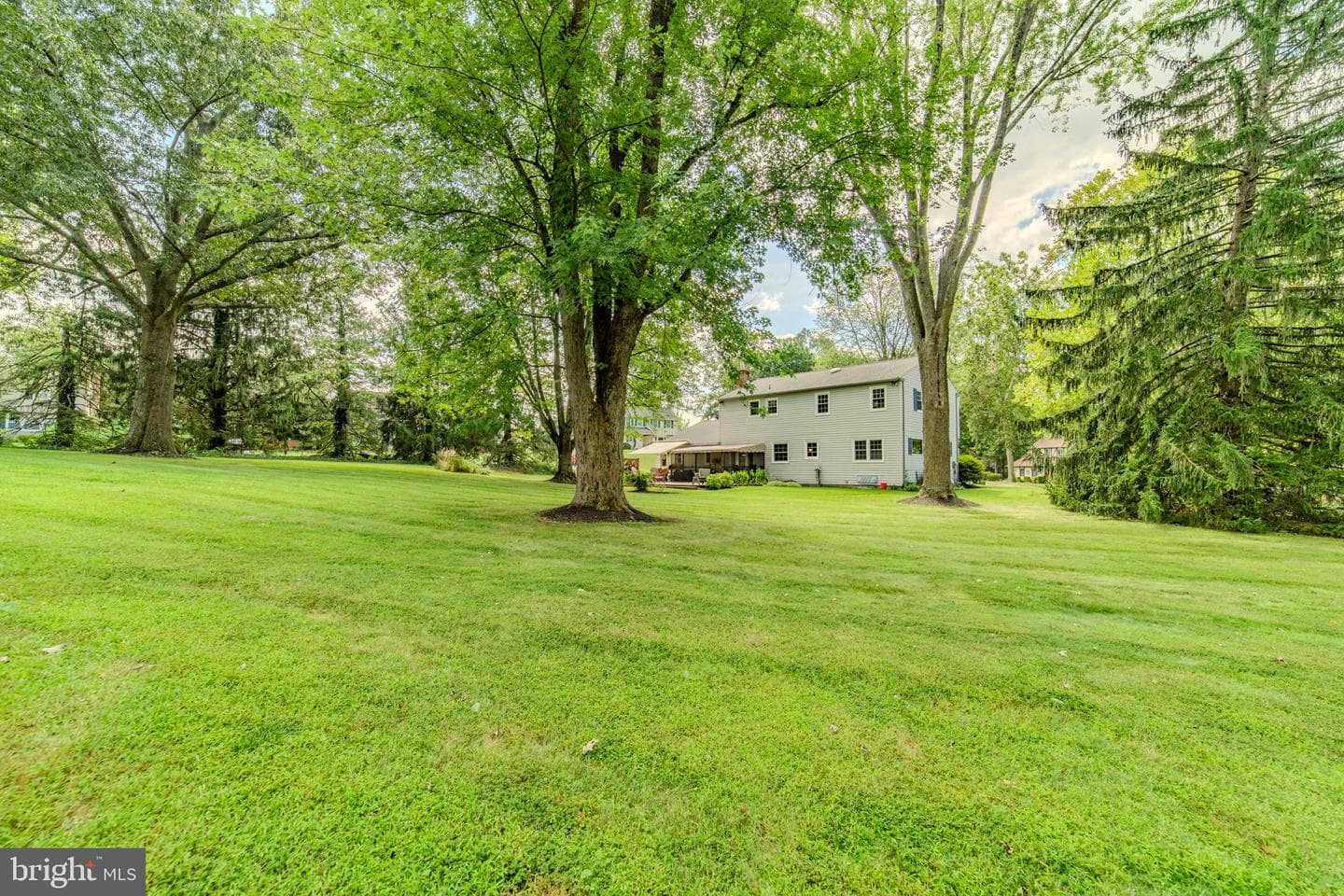 1527 Anne Drive photo 3
