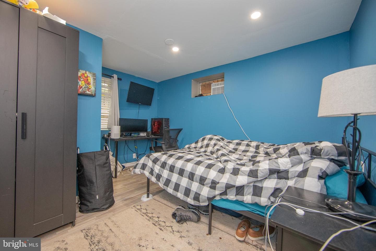 1375 Angela Drive photo 32