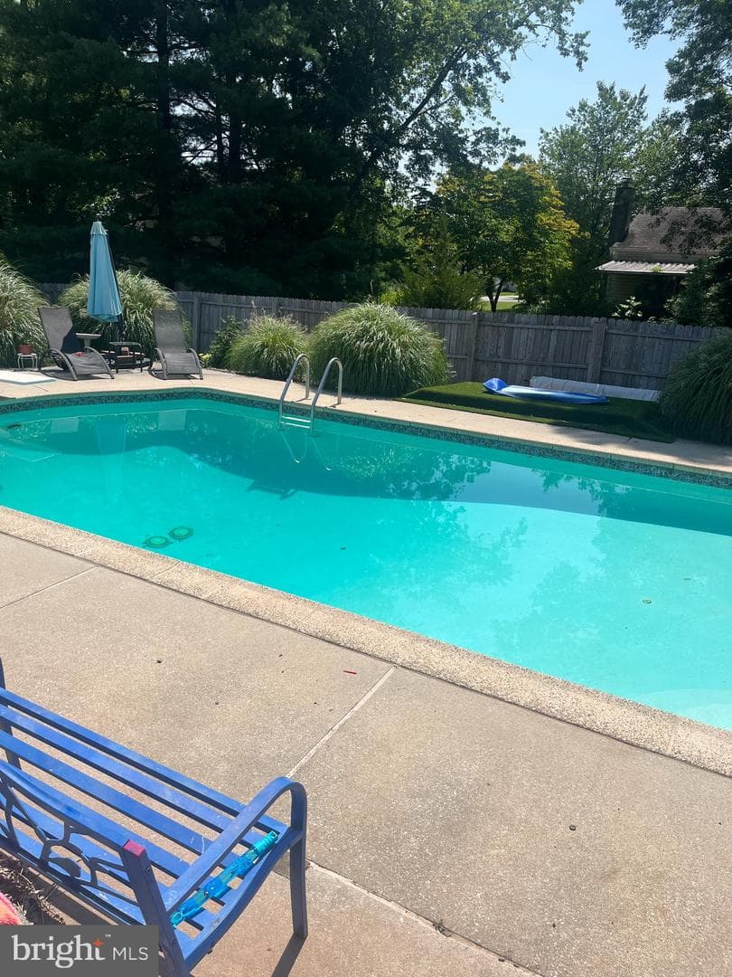 1375 Angela Drive photo 35