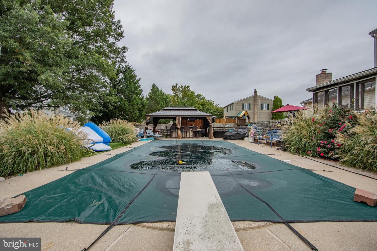 1375 Angela Drive photo 38