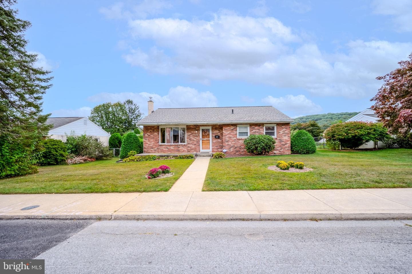816 Charles Street photo 2