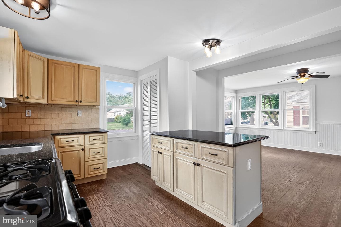 415 Virginia Avenue photo 6