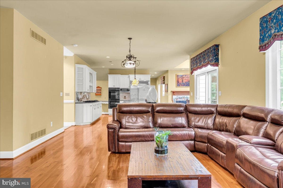 993 Baneswood Drive photo 23