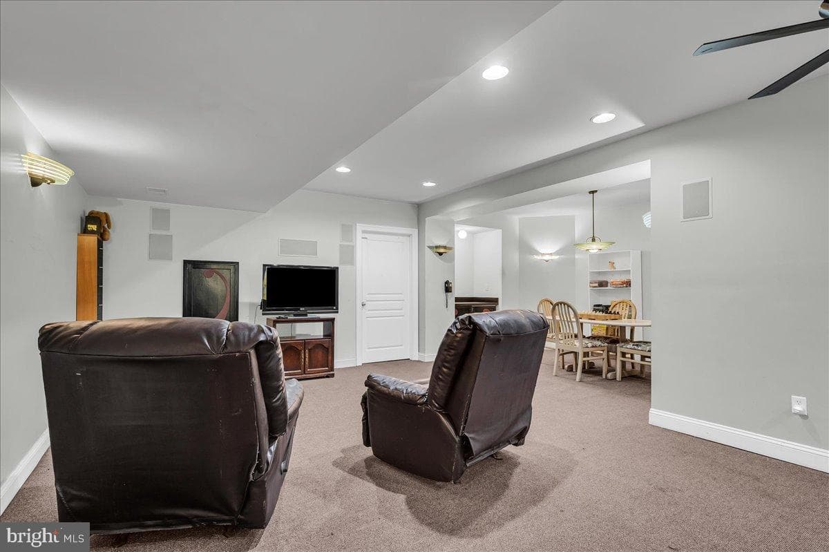 993 Baneswood Drive photo 42