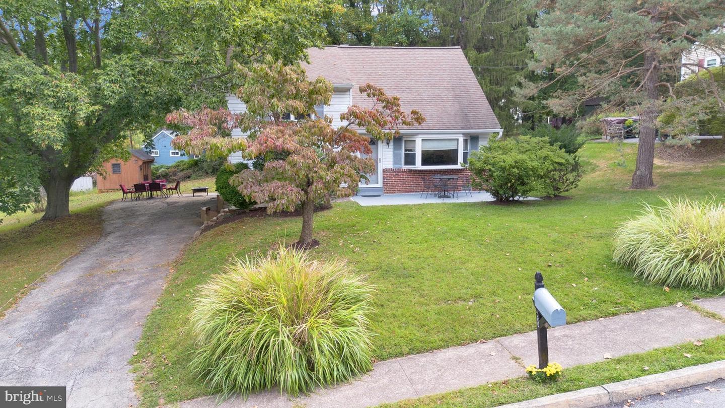 20 Rollingview Drive photo 2