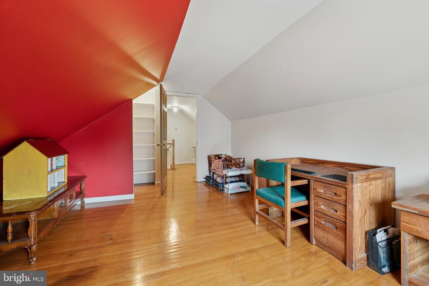 52 Aiken Avenue photo 17
