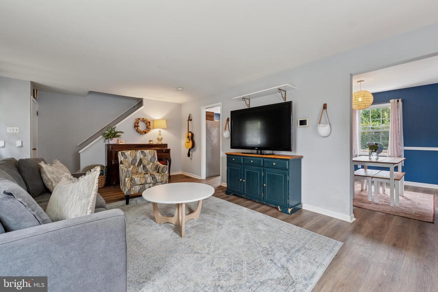 52 Aiken Avenue photo 4