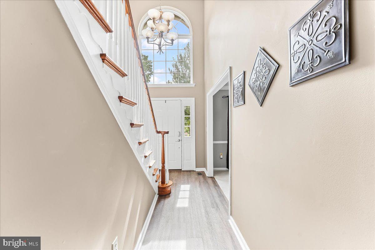 1154 Bateman Drive photo 3