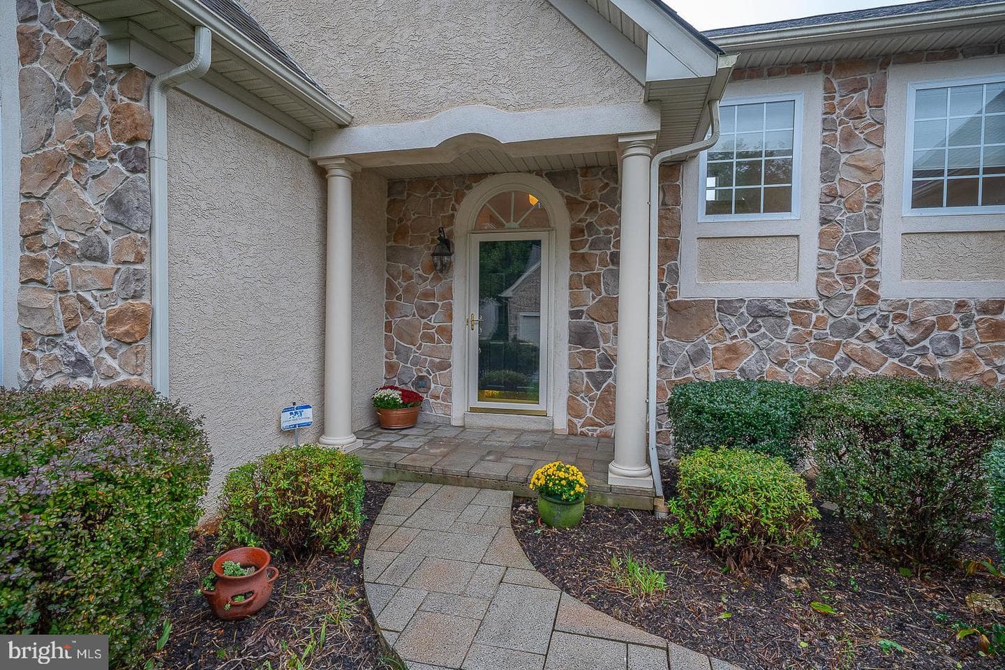 2101 Jacobs Mill Circle photo 3