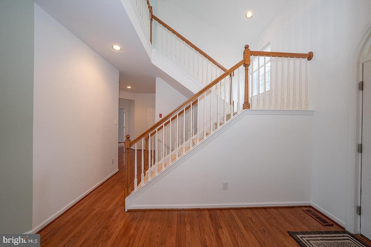 2101 Jacobs Mill Circle photo 4