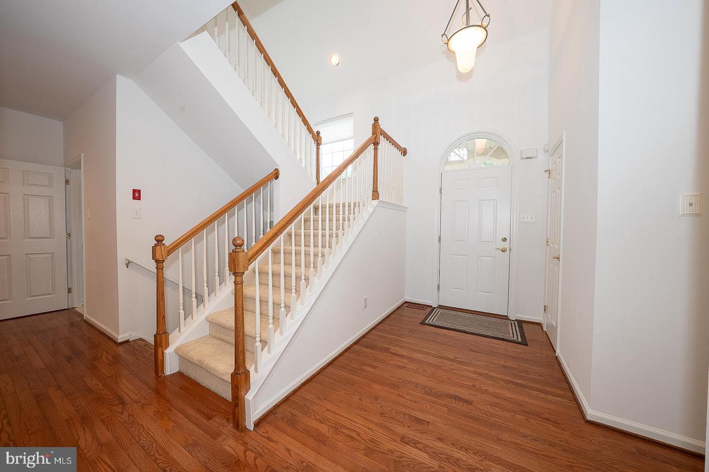 2101 Jacobs Mill Circle photo 6