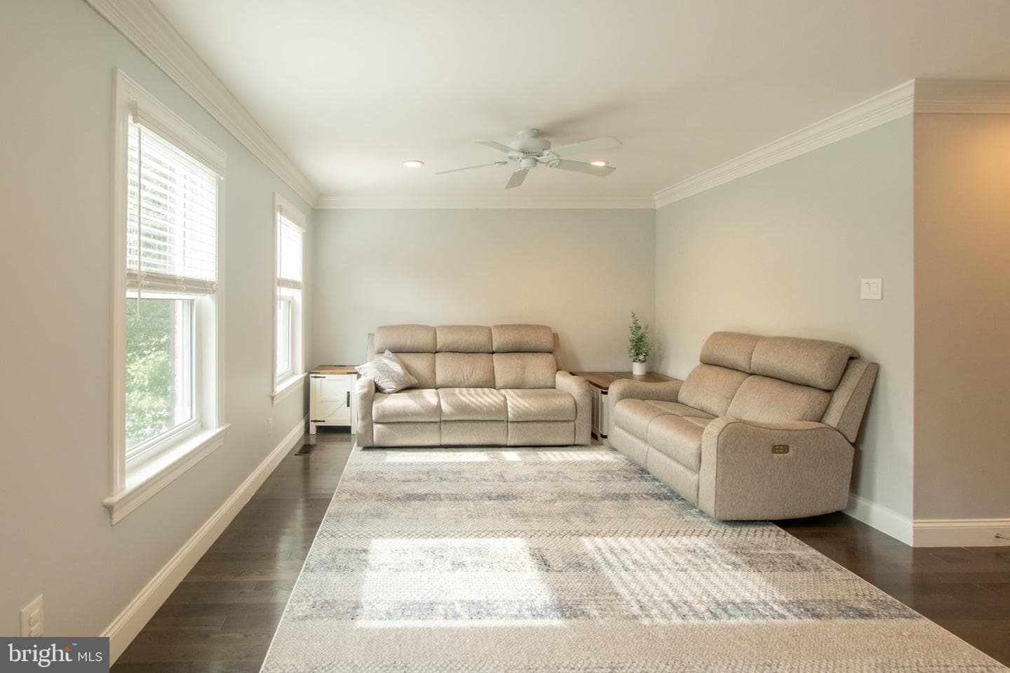1626 S Coventry Lane photo 8