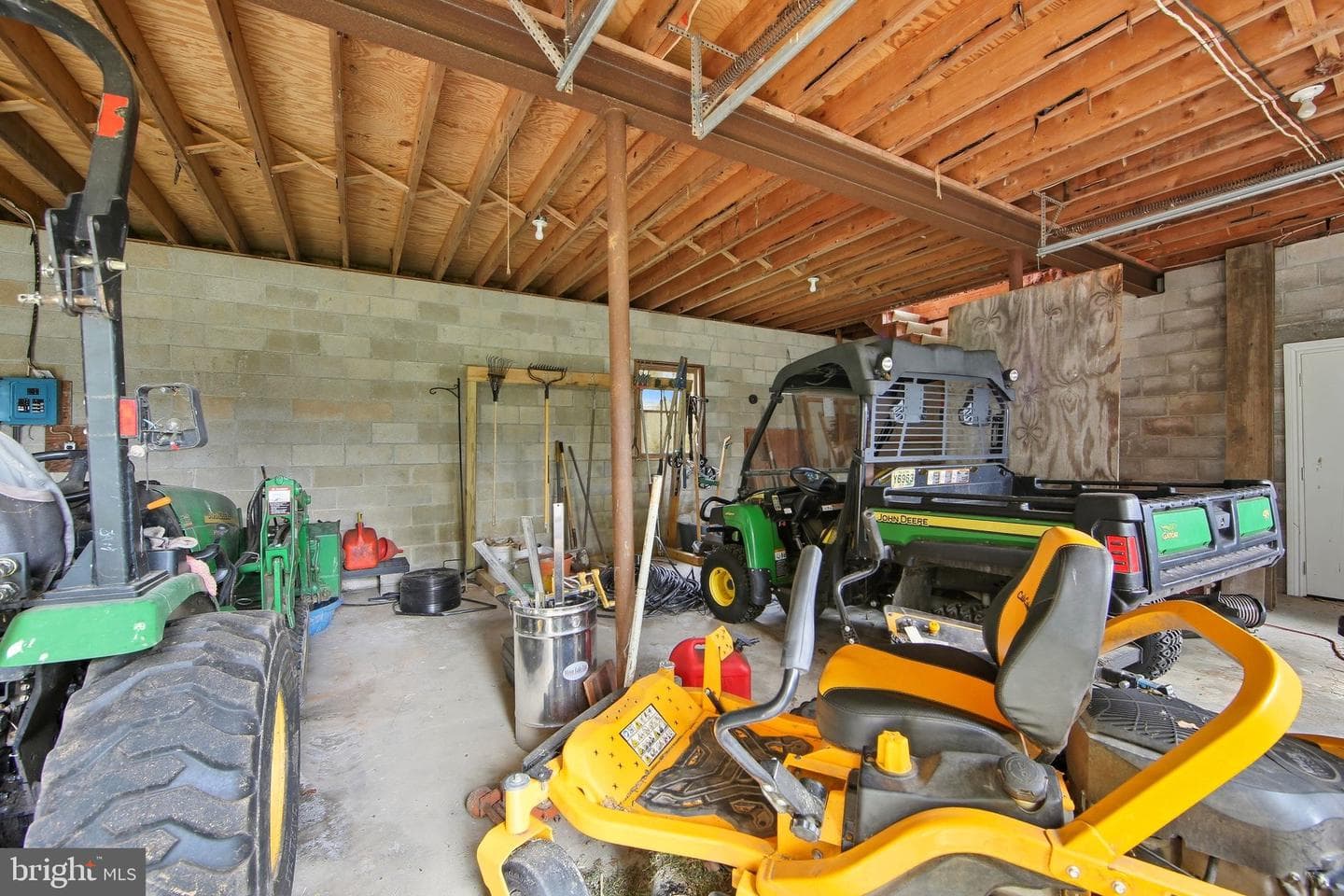 156 Grove Road photo 38