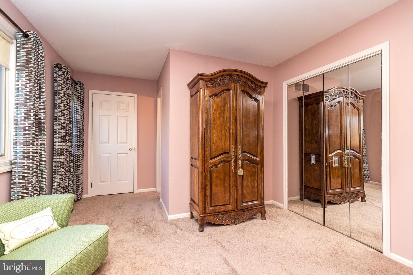 68 Amity Drive photo 28