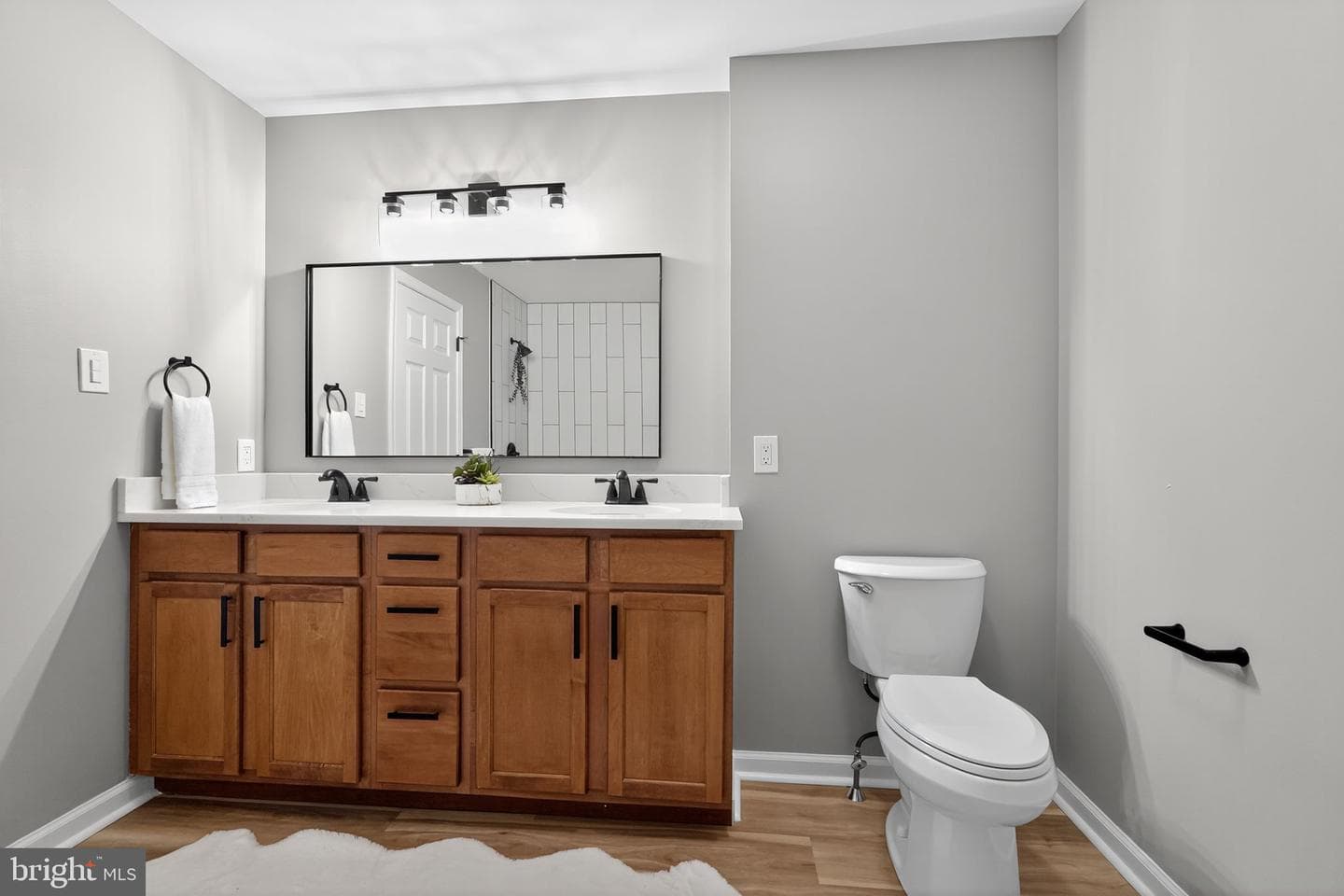 103 Elizabeth Court photo 19