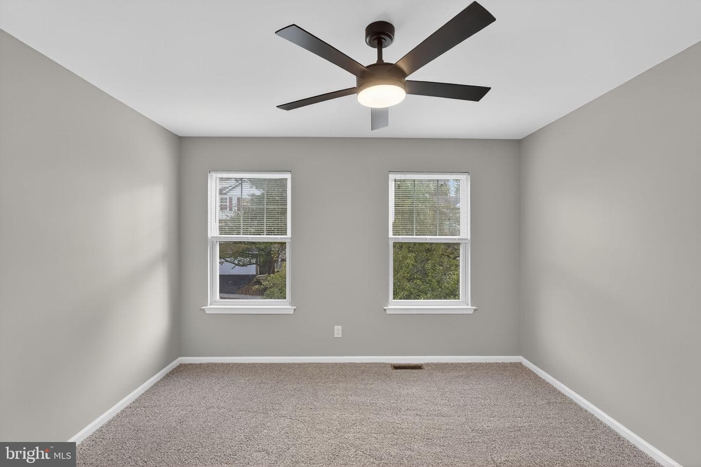 103 Elizabeth Court photo 21