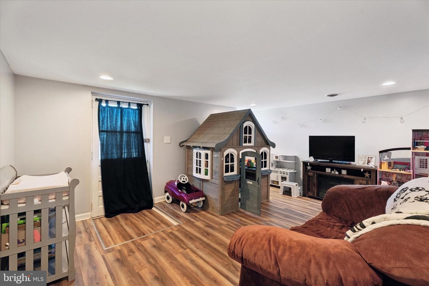 45 Central Avenue photo 18