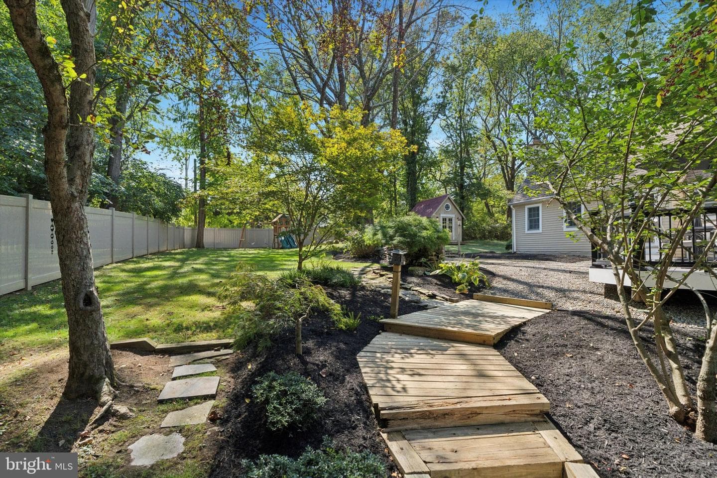 105 Dorothy Lane photo 36