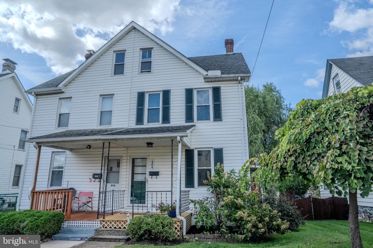 404 Center Street photo 1