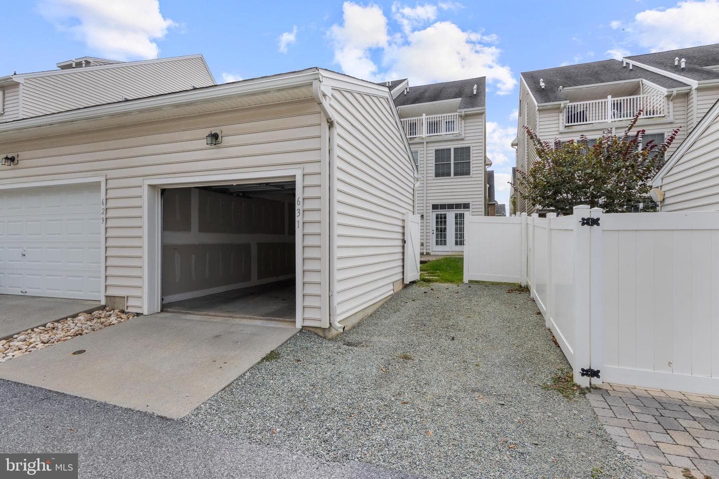 631 W Magnolia Court photo 46
