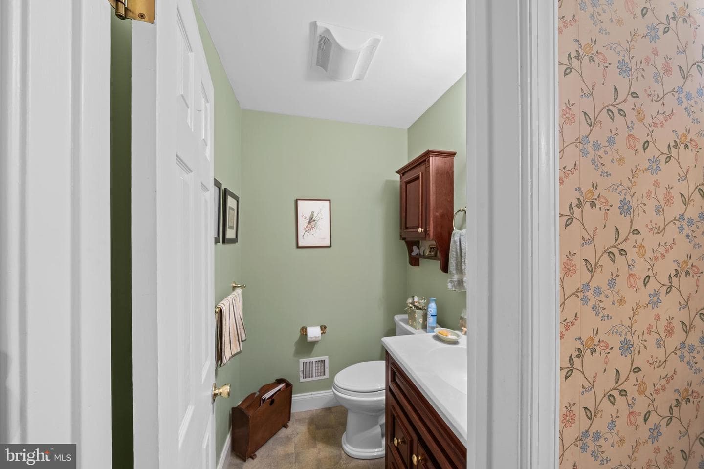 214 Louis Drive photo 21