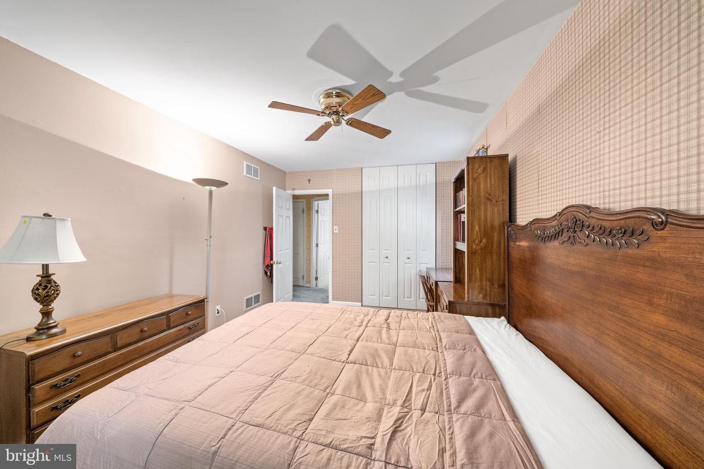 214 Louis Drive photo 32