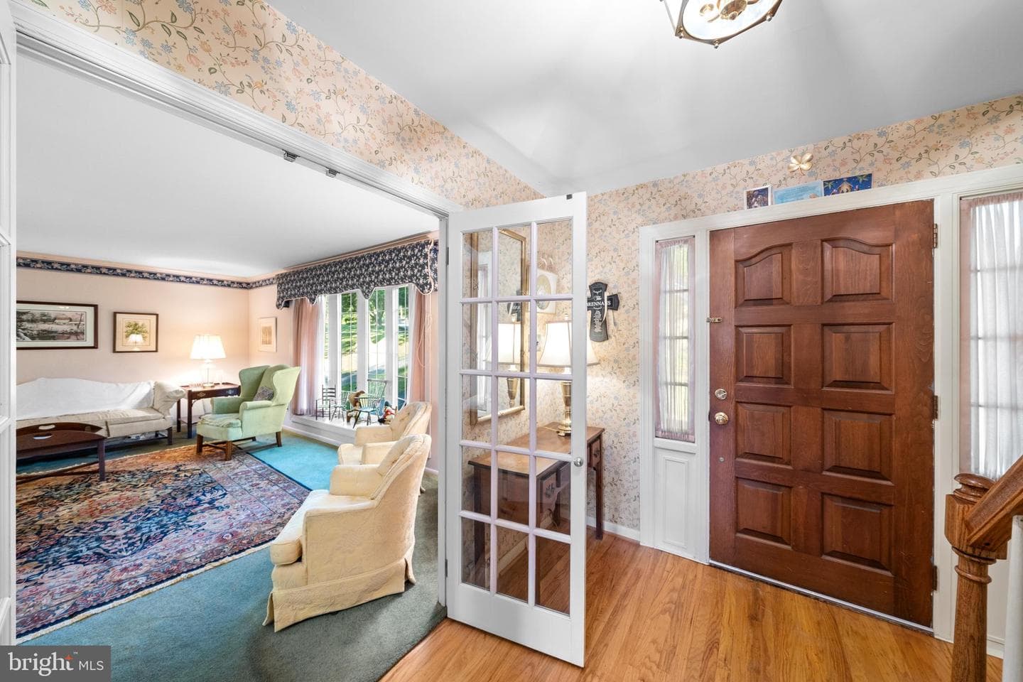 214 Louis Drive photo 4