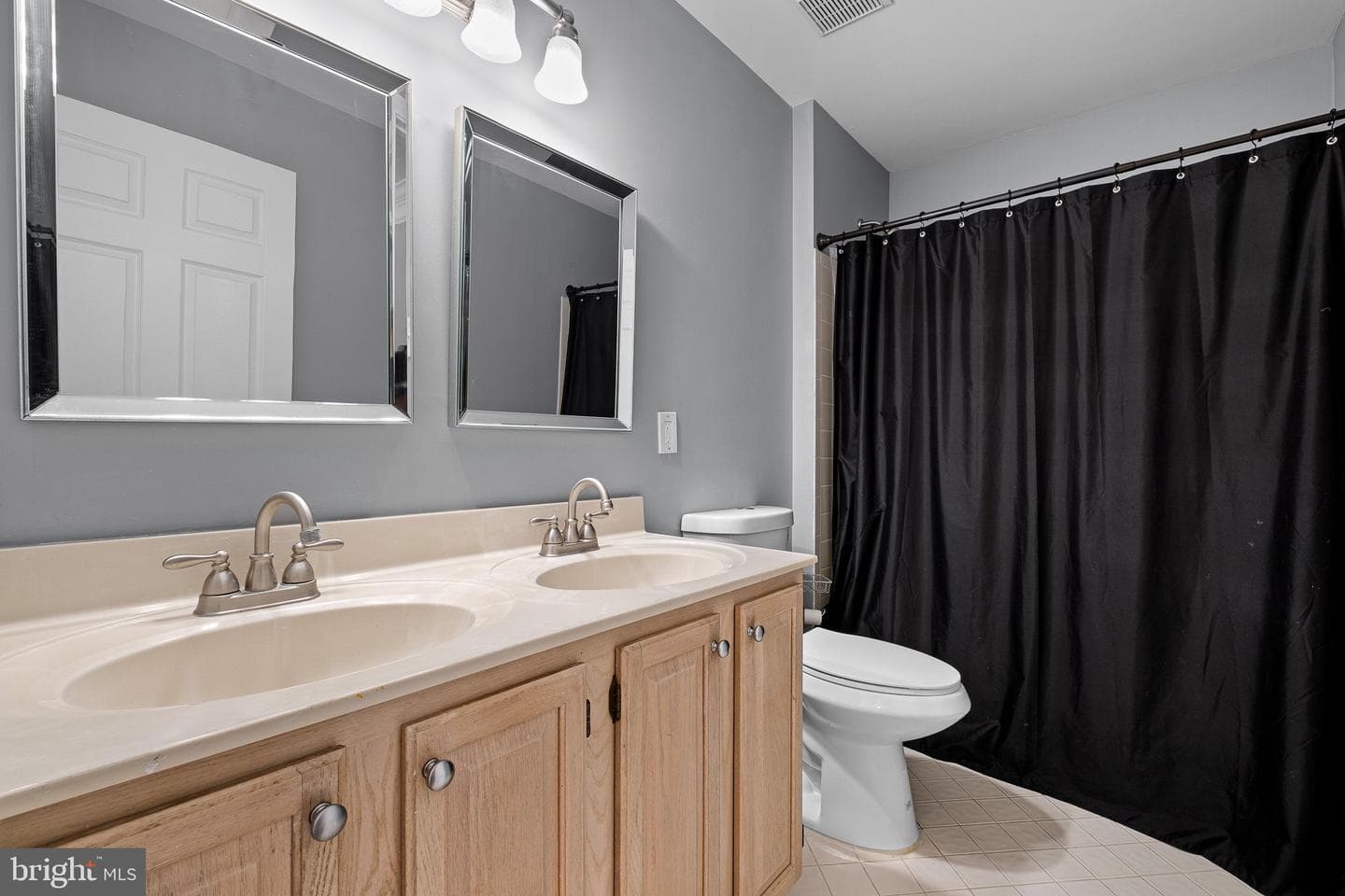 138 Sussex Road photo 31