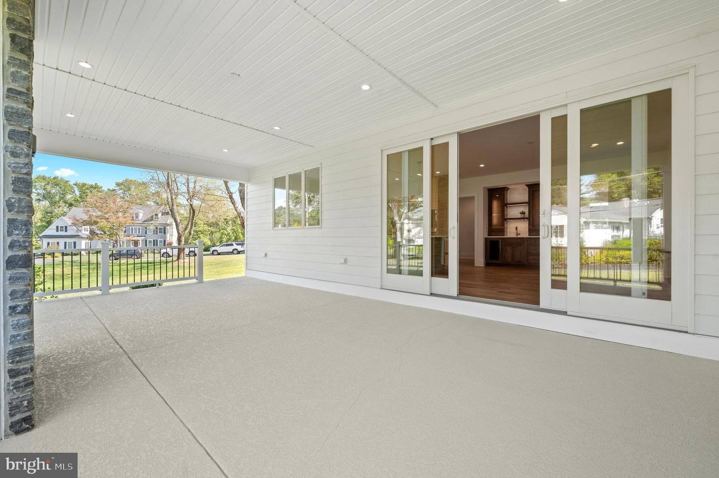 477 Black Swan Lane photo 15