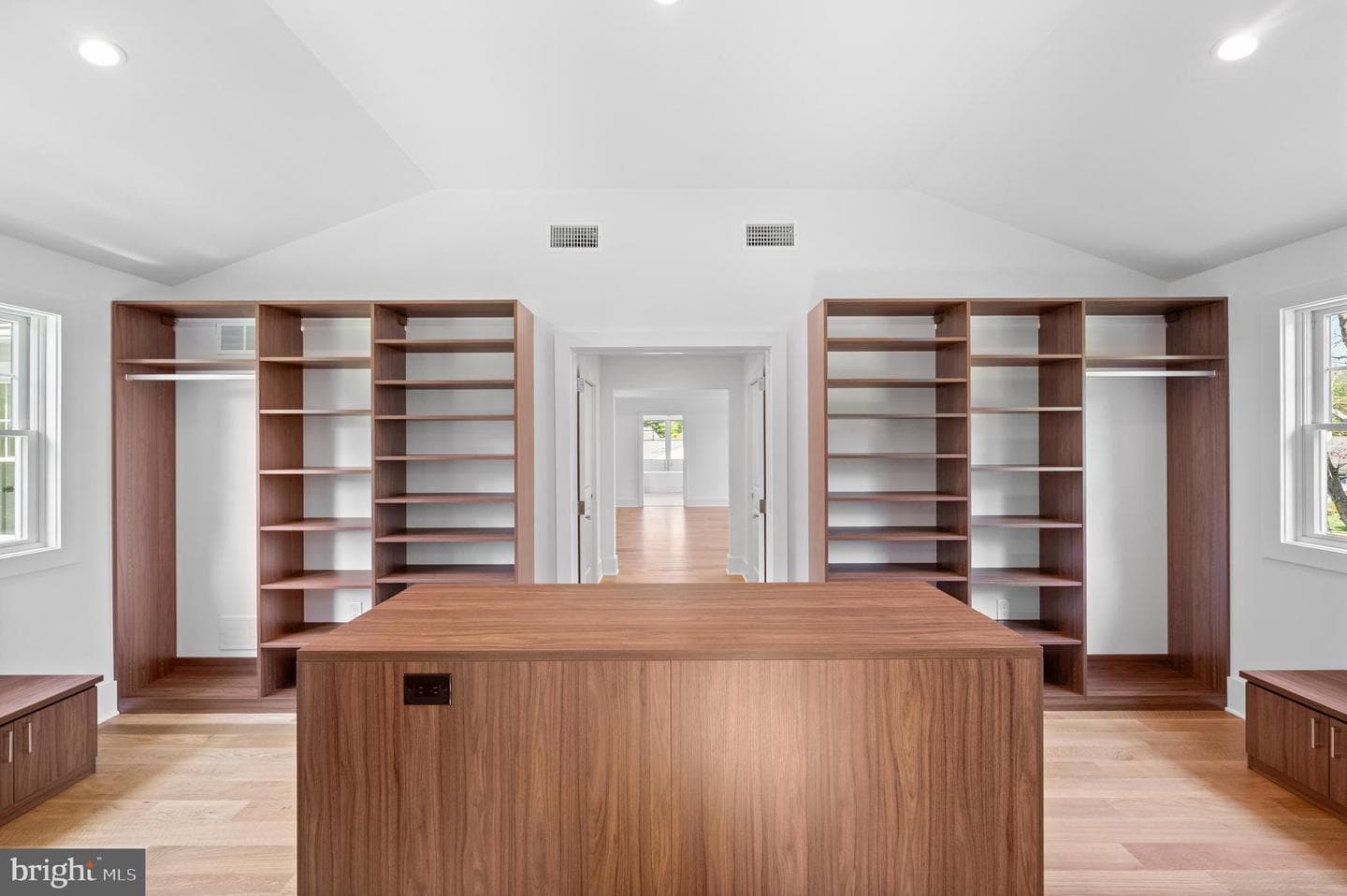 477 Black Swan Lane photo 36